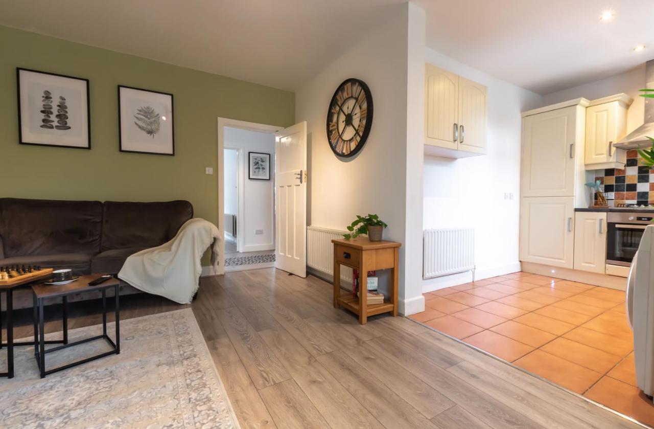 Accessible 3-Bedroom Bungalow With Patio +Driveway Southampton Eksteriør bilde